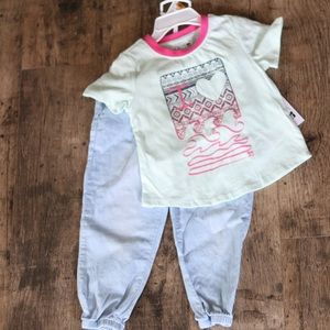 Joe’s Jeans T-shirt and Joggers Outfit